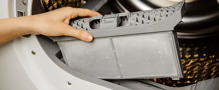 Signs Of A Clogged Dryer Lint Trap in Bainbridge Island, Washington
